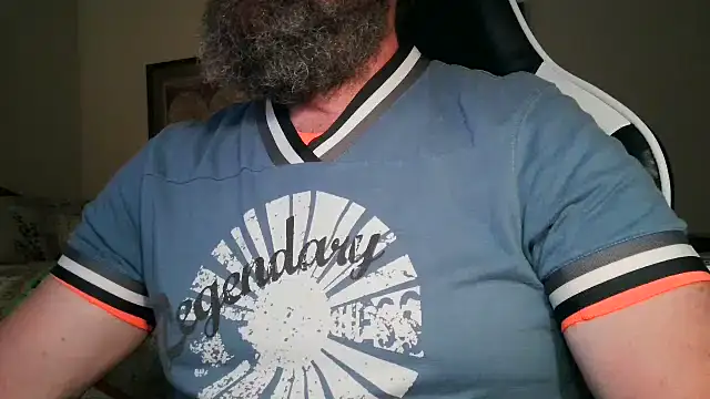 Snapshot of usdirtymikee9 chatting on 09-14-25, 01:17 usdirtymikee9 online show from 09-14-25, 01:17