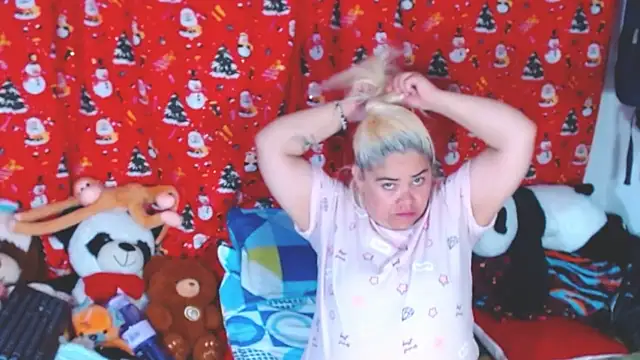 estrellita fugaz16x online show from 12-20-25, 04:59