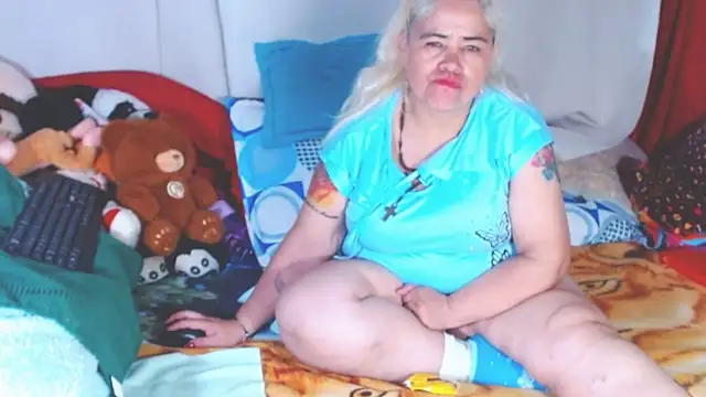 estrellita fugaz16x online show from 11-28-25, 10:43