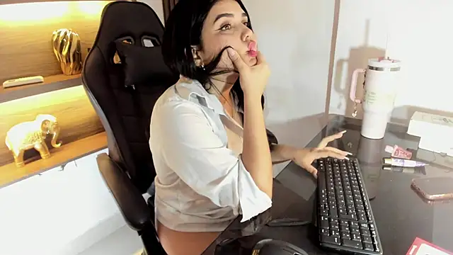 Maddysex  online show from 03-10-25, 05:50