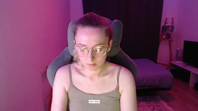 Snapshot of AnabelFrel chatting on 11-23-25, 01:15 AnabelFrel online show from 11-23-25, 01:15