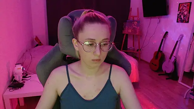 Snapshot of AnabelFrel chatting on 12-05-24, 12:47 AnabelFrel online show from 12-05-24, 12:47