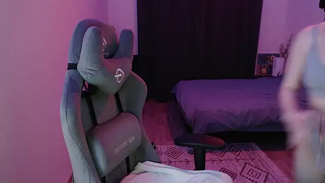 Snapshot of AnabelFrel chatting on 02-19-26, 01:13 AnabelFrel online show from 02-19-26, 01:13