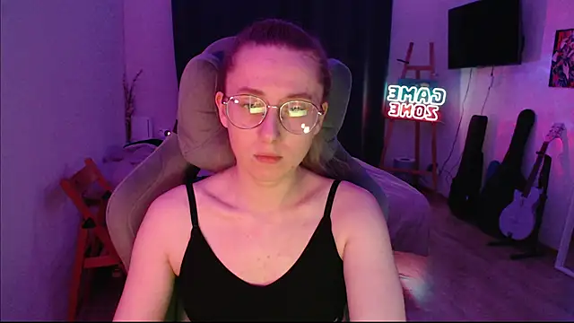 Snapshot of AnabelFrel chatting on 02-23-25, 12:51 AnabelFrel online show from 02-23-25, 12:51