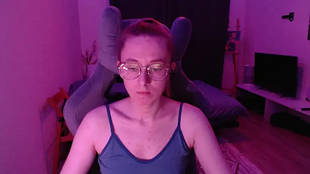 Snapshot of AnabelFrel chatting on 09-11-25, 12:10 AnabelFrel online show from 09-11-25, 12:10