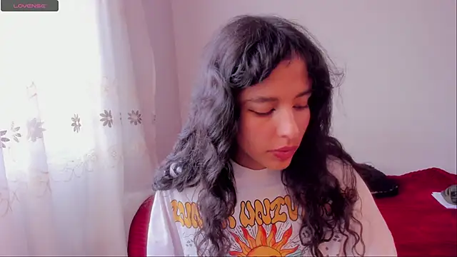 Snapshot of aluna_0310 chatting on 12-23-24, 08:36 aluna 0310 online show from 12-23-24, 08:36