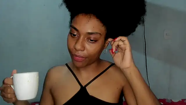 Snapshot of thaimy_ chatting on 09-12-25, 11:26 thaimy online show from 09-12-25, 11:26