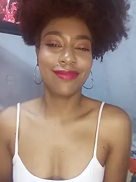 Snapshot of thaimy_ chatting on 12-18-25, 11:52 thaimy online show from 12-18-25, 11:52