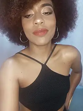 Snapshot of thaimy_ chatting on 12-05-25, 02:32 thaimy online show from 12-05-25, 02:32