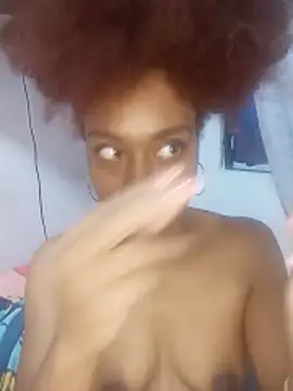 Snapshot of thaimy_ chatting on 12-21-25, 04:58 thaimy online show from 12-21-25, 04:58