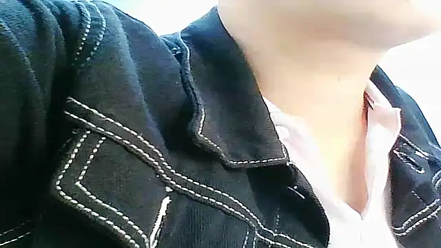 Snapshot of poter77112 chatting on 04-11-26, 03:27 poter77112 online show from 04-11-26, 03:27