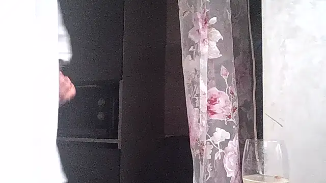 JulianaGold1 online show from 09-11-25, 03:23