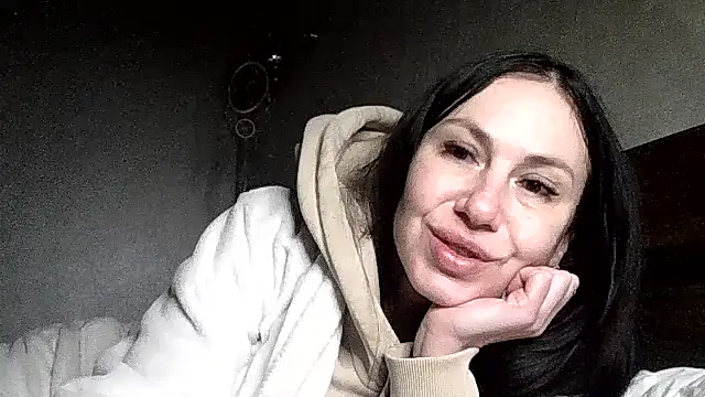 JulianaGold1 online show from 02-09-26, 04:49