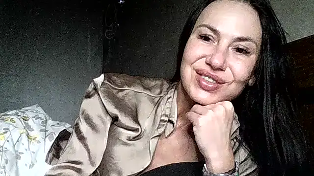 JulianaGold1 online show from 03-29-26, 06:53