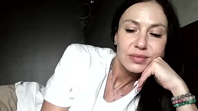 JulianaGold1 online show from 03-24-26, 08:42