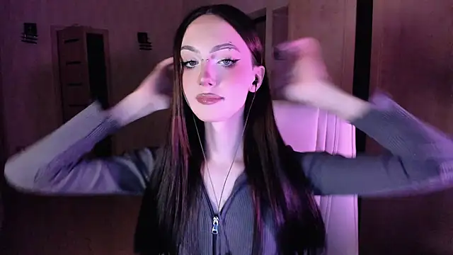 Alice  Aris online show from 10-02-25, 03:48