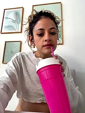 alana15 online show from 11-12-25, 12:31