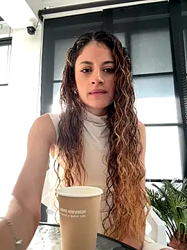 alana15 online show from 11-22-25, 09:24