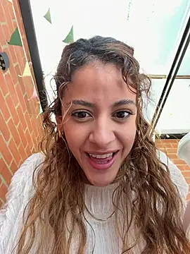 Snapshot of alana15 chatting on 06-21-26, 03:29 alana15 online show from 06-21-26, 03:29