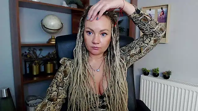 KayaMagic online show from 12-18-24, 05:21