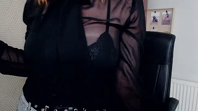 KayaMagic online show from 10-30-25, 06:05