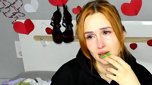 Snapshot of Red_Fairy_ chatting on 02-09-25, 03:56 Red Fairy online show from 02-09-25, 03:56