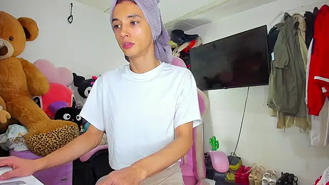 Lawrncesofiets online show from 11-15-25, 02:21