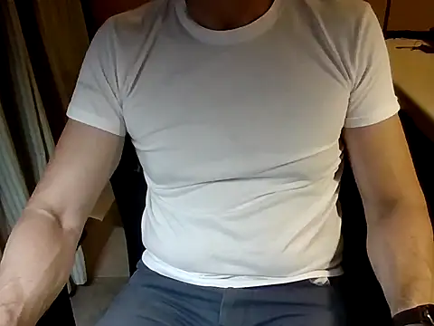 mariohurt101 online show from 12-20-25, 03:37