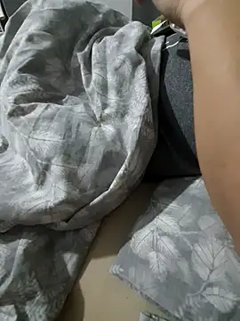 elenaUK online show from 11-14-25, 07:39