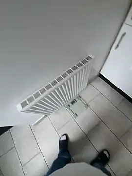 elenaUK online show from 12-28-24, 01:17