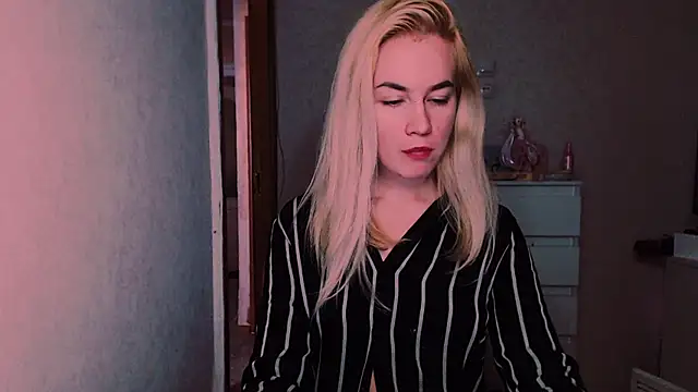 xxxcharismaaa online show from 10-11-25, 08:37