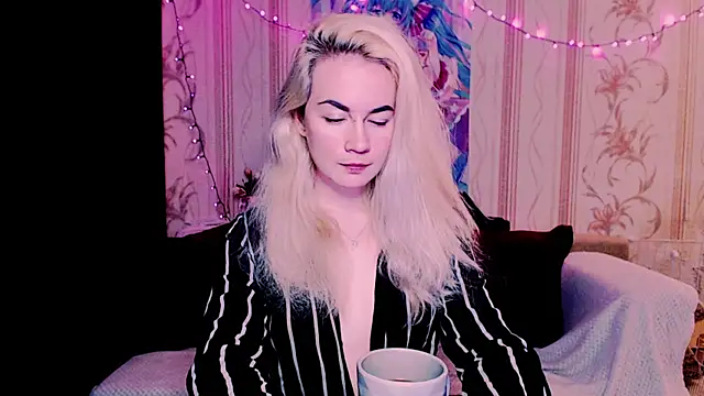 xxxcharismaaa online show from 05-31-26, 04:13
