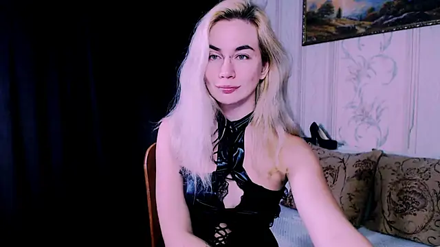 xxxcharismaaa online show from 11-08-25, 07:28