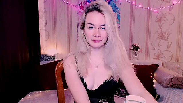 xxxcharismaaa online show from 04-17-26, 05:54