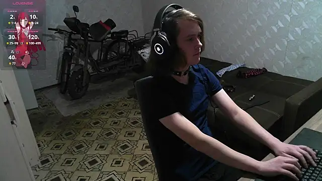 Shad0wFemb0y online show from 03-28-26, 05:03