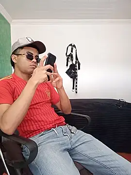 pinedasex777 online show from 11-08-25, 03:37