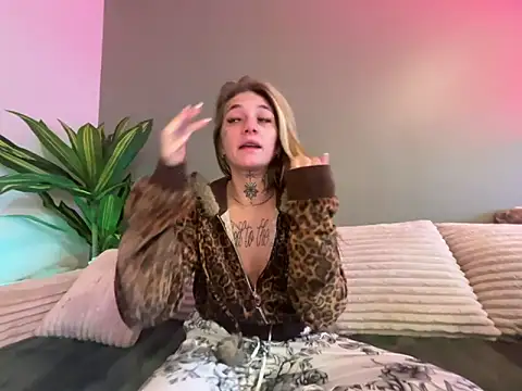 chloetease online show from 03-02-26, 03:41