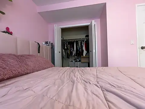 chloetease online show from 11-01-25, 04:56