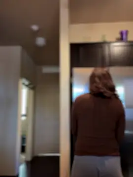 MaiseKnox online show from 10-28-25, 10:09