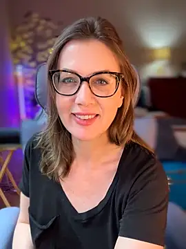 MaiseKnox online show from 05-03-26, 03:37