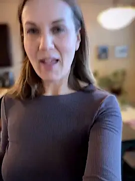 MaiseKnox online show from 03-06-26, 12:05