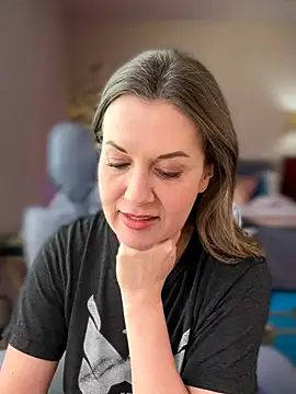 MaiseKnox online show from 03-22-26, 06:20