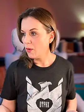 MaiseKnox online show from 03-04-26, 11:01