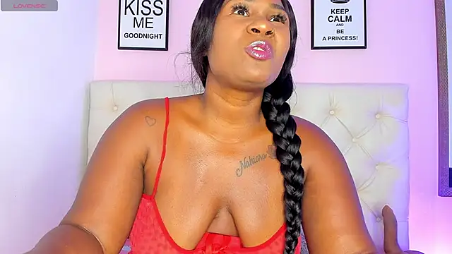 WhitneyWells online show from 10-24-25, 04:33