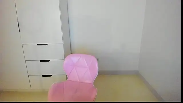 MiaStripDance online show from 01-14-26, 08:34