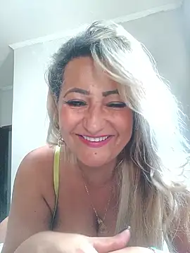 Snapshot of vivifernades chatting on 01-07-26, 11:15 vivifernades online show from 01-07-26, 11:15