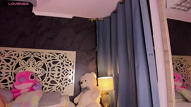 Vivi prinncess online show from 05-16-26, 11:15