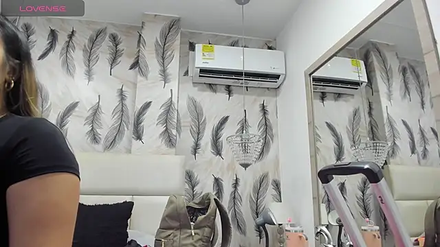 Vivi prinncess online show from 10-22-25, 02:11