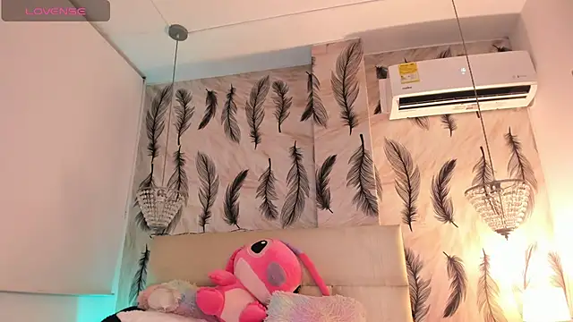 Vivi prinncess online show from 11-30-25, 12:00