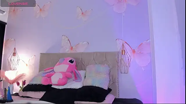 Vivi prinncess online show from 03-31-26, 12:45